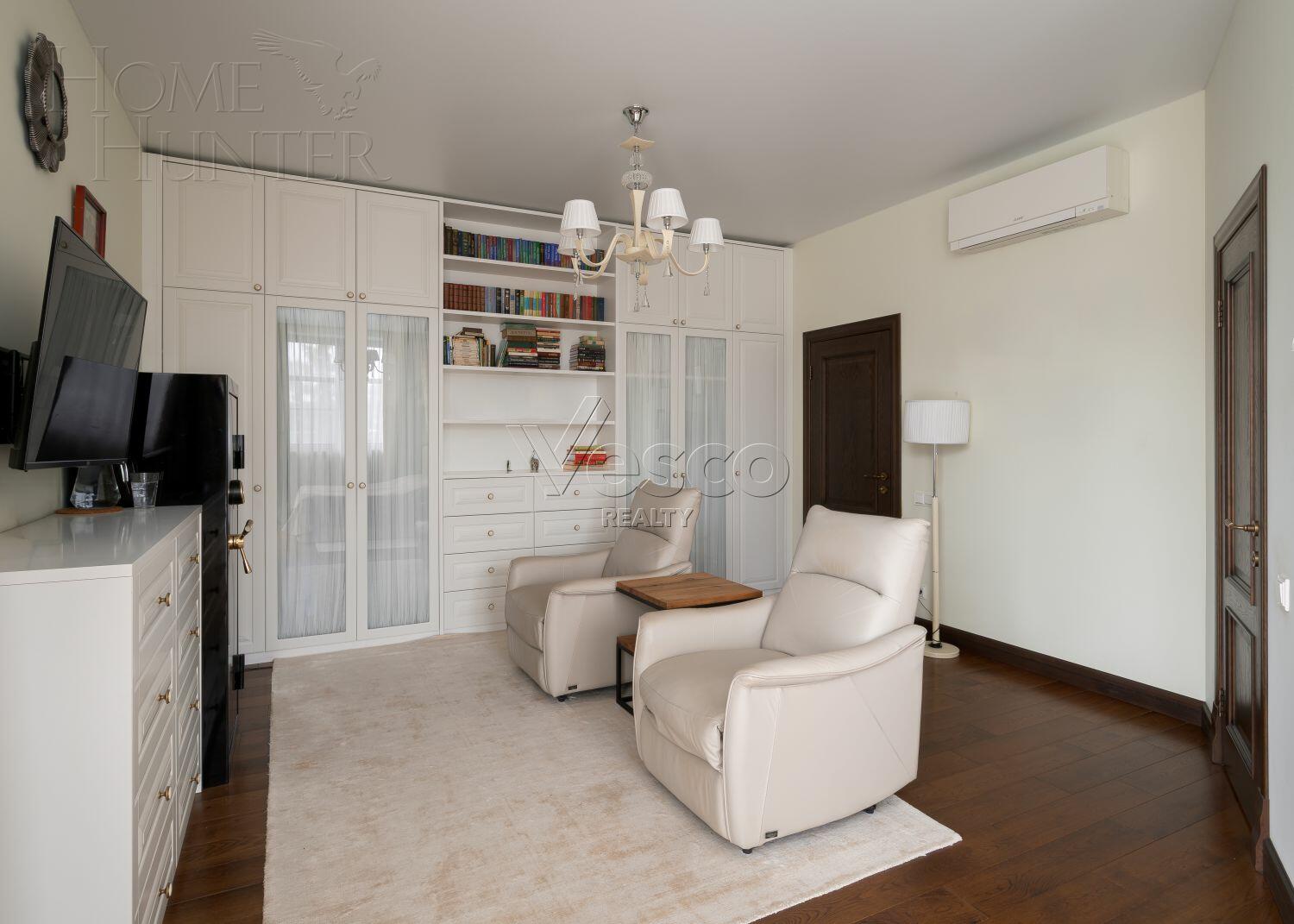 3-этажный коттедж 735 м² с отделкой