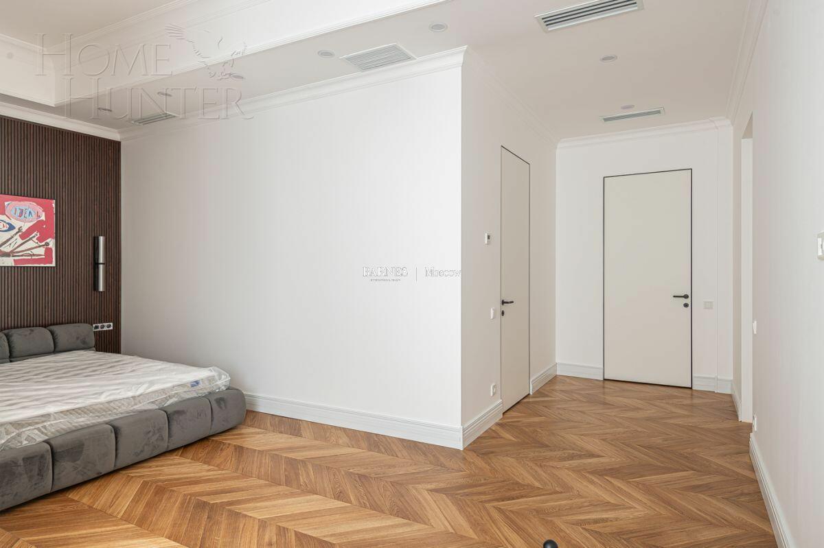 6-КОМН. ПЕНТХАУС С ОТДЕЛКОЙ 450 М² НА 4 ЭТАЖЕ