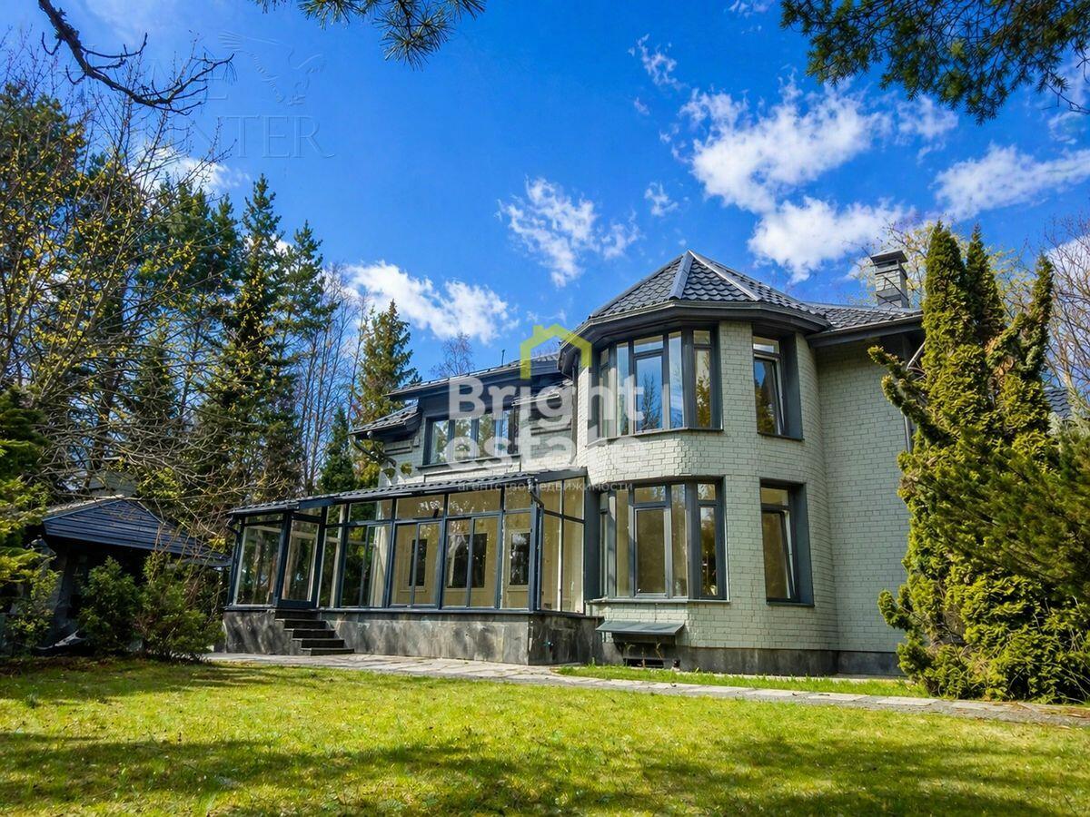 2-этажный коттедж 495 м² с отделкой