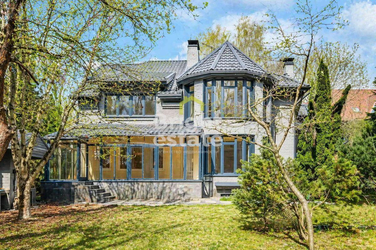 2-этажный коттедж 495 м² с отделкой