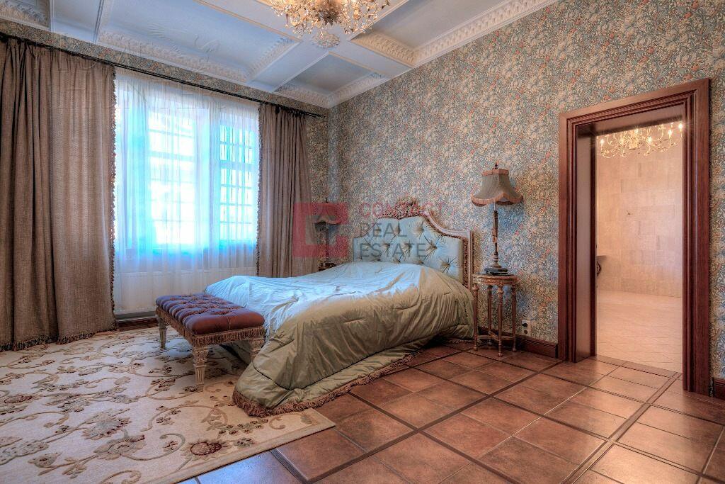 2-этажный коттедж 1 100 м² с отделкой