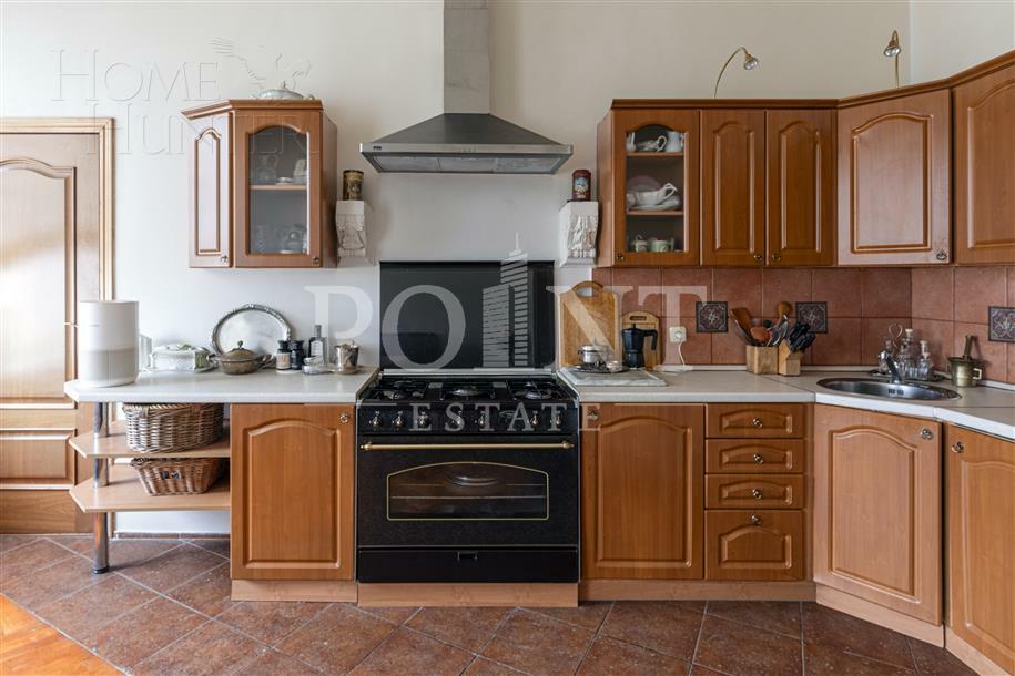 4-КОМН. КВАРТИРА С ОТДЕЛКОЙ 135 М² НА 4 ЭТАЖЕ