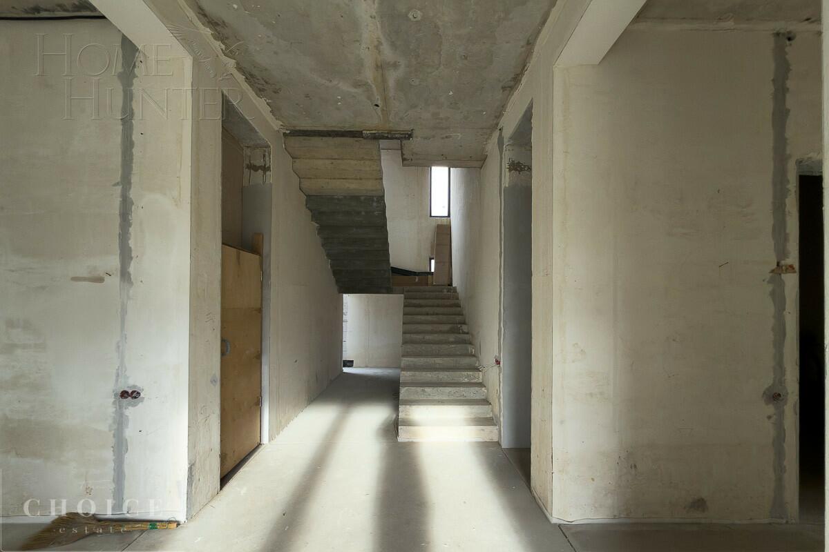 3-этажный коттедж 630 м² с отделкой