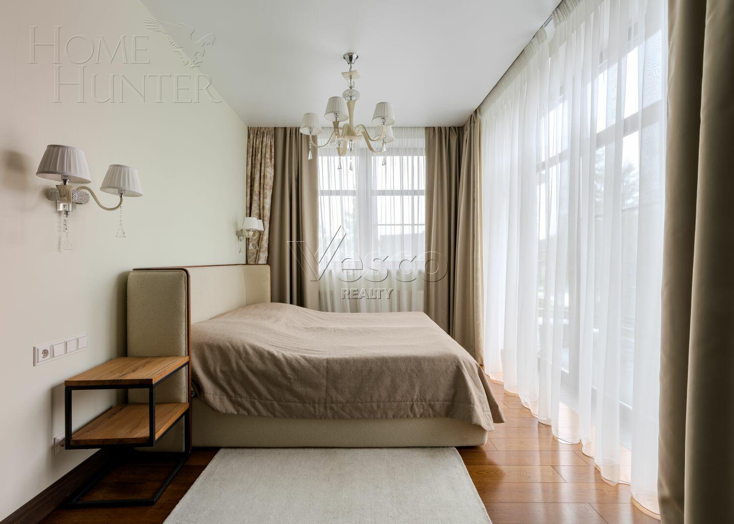 3-этажный коттедж 735 м² с отделкой