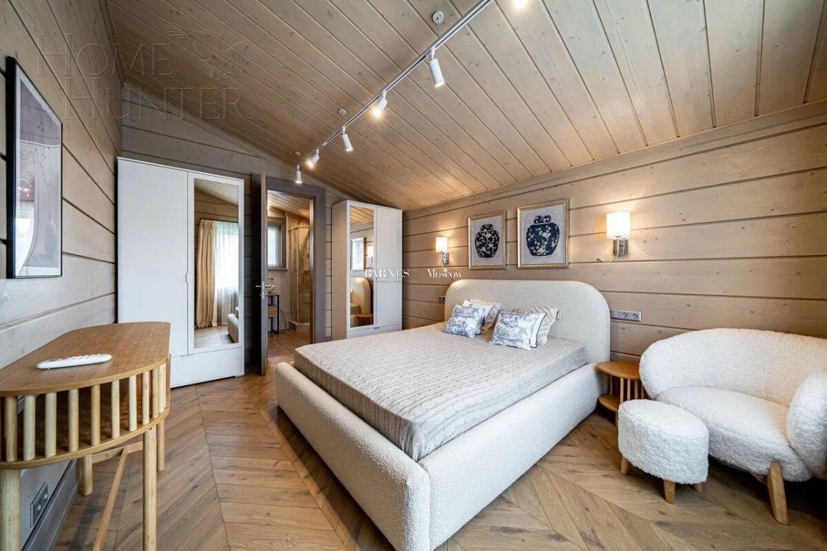 2-этажный коттедж 250 м² с отделкой