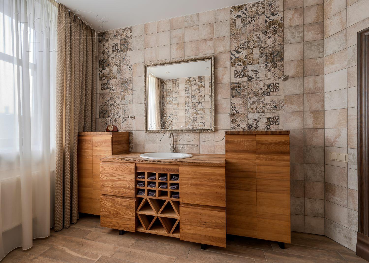 3-этажный коттедж 735 м² с отделкой