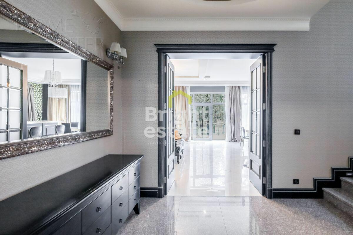 2-этажный коттедж 640 м² с отделкой