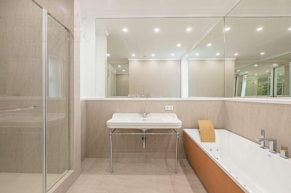 6-КОМН. ПЕНТХАУС С ОТДЕЛКОЙ 450 М² НА 4 ЭТАЖЕ