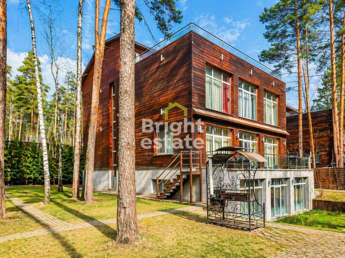2-этажный коттедж 640 м² с отделкой