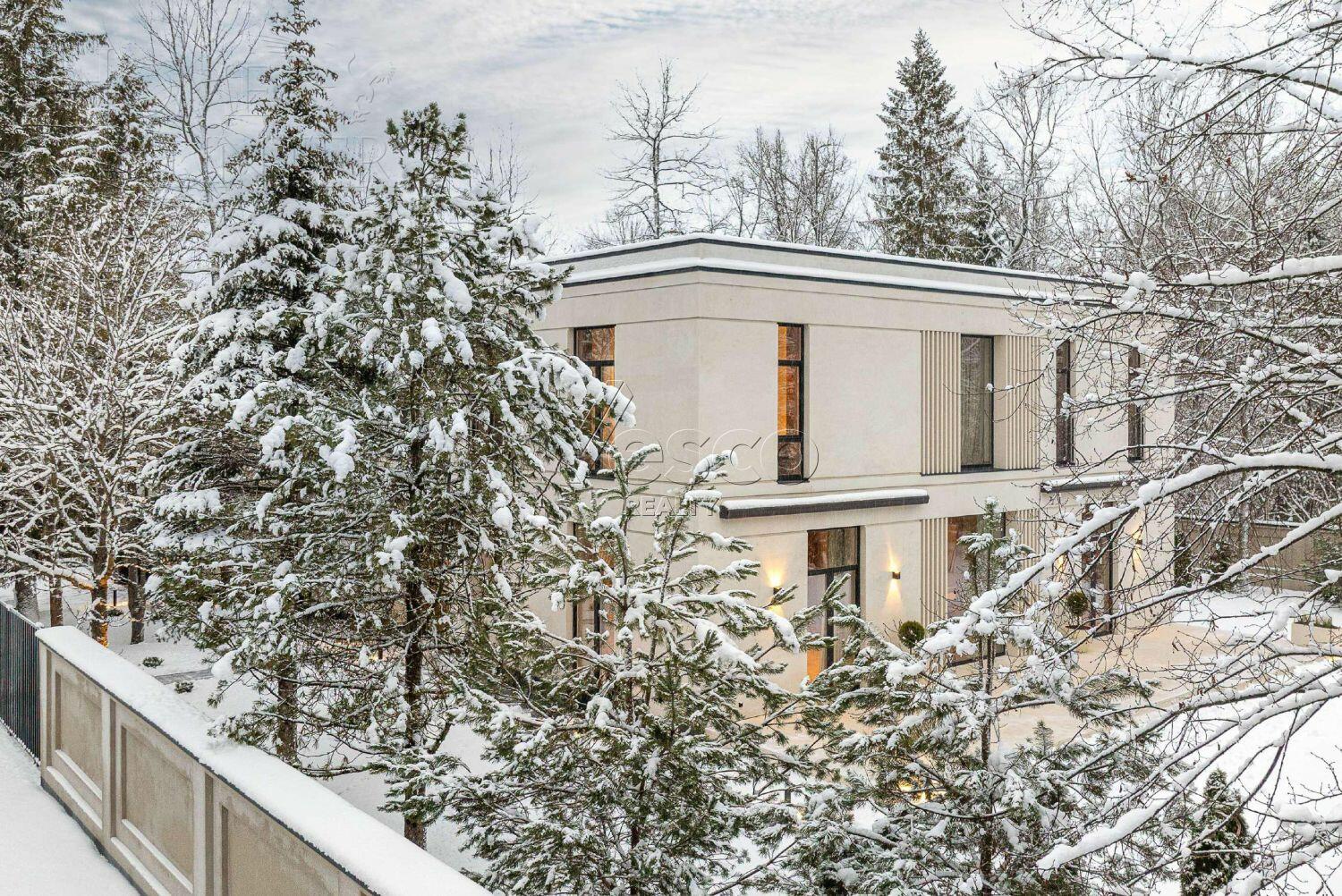 2-этажный коттедж 800 м² с отделкой