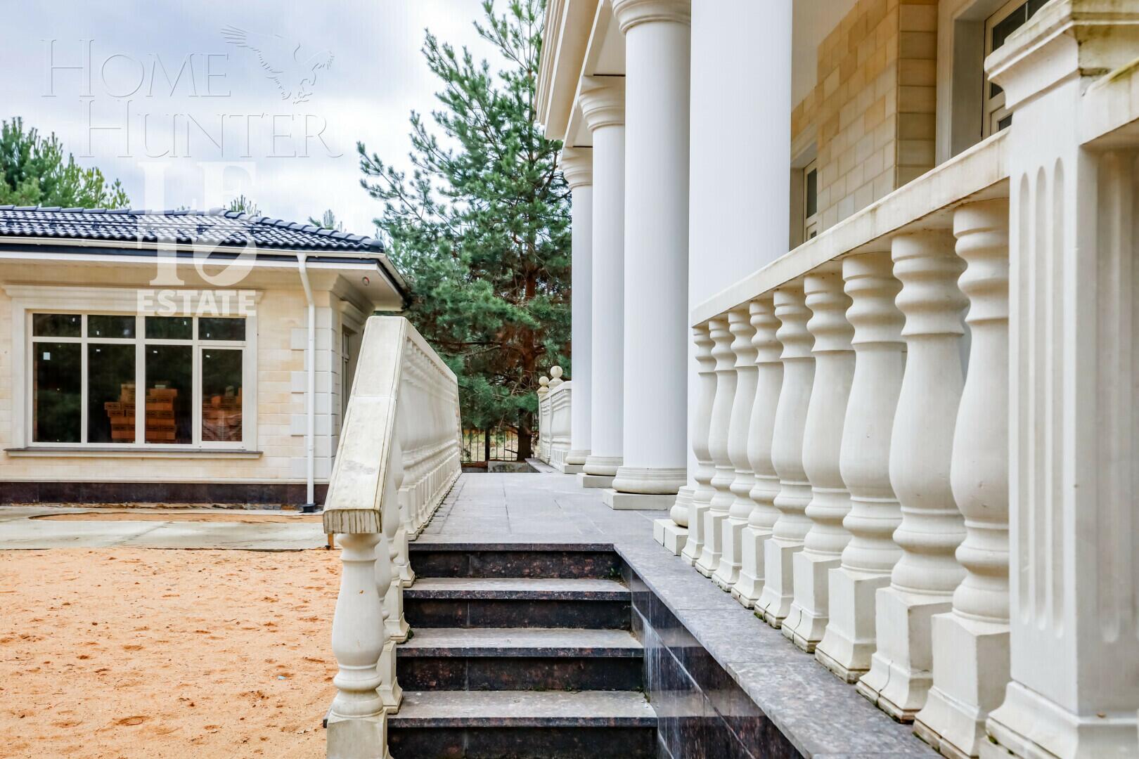 2-этажный коттедж 380 м² без отделки