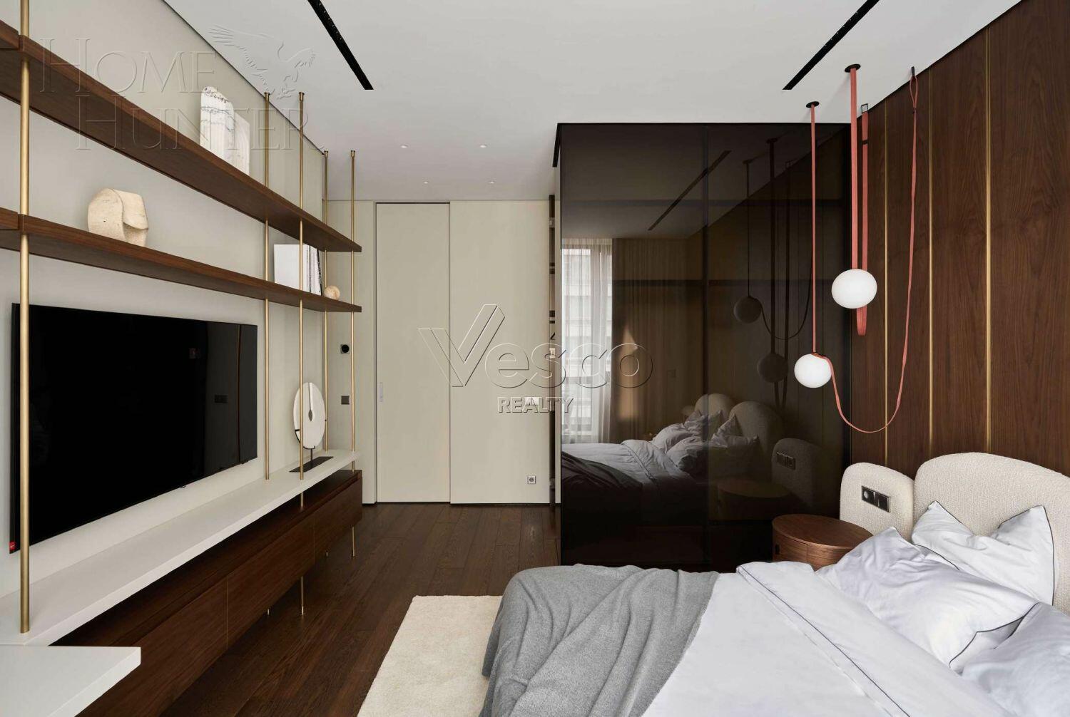 5-КОМН. КВАРТИРА С ОТДЕЛКОЙ 200 М² НА 4 ЭТАЖЕ