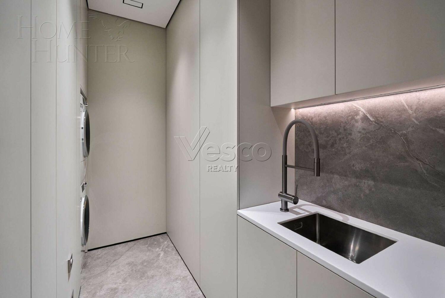 5-КОМН. КВАРТИРА С ОТДЕЛКОЙ 200 М² НА 4 ЭТАЖЕ