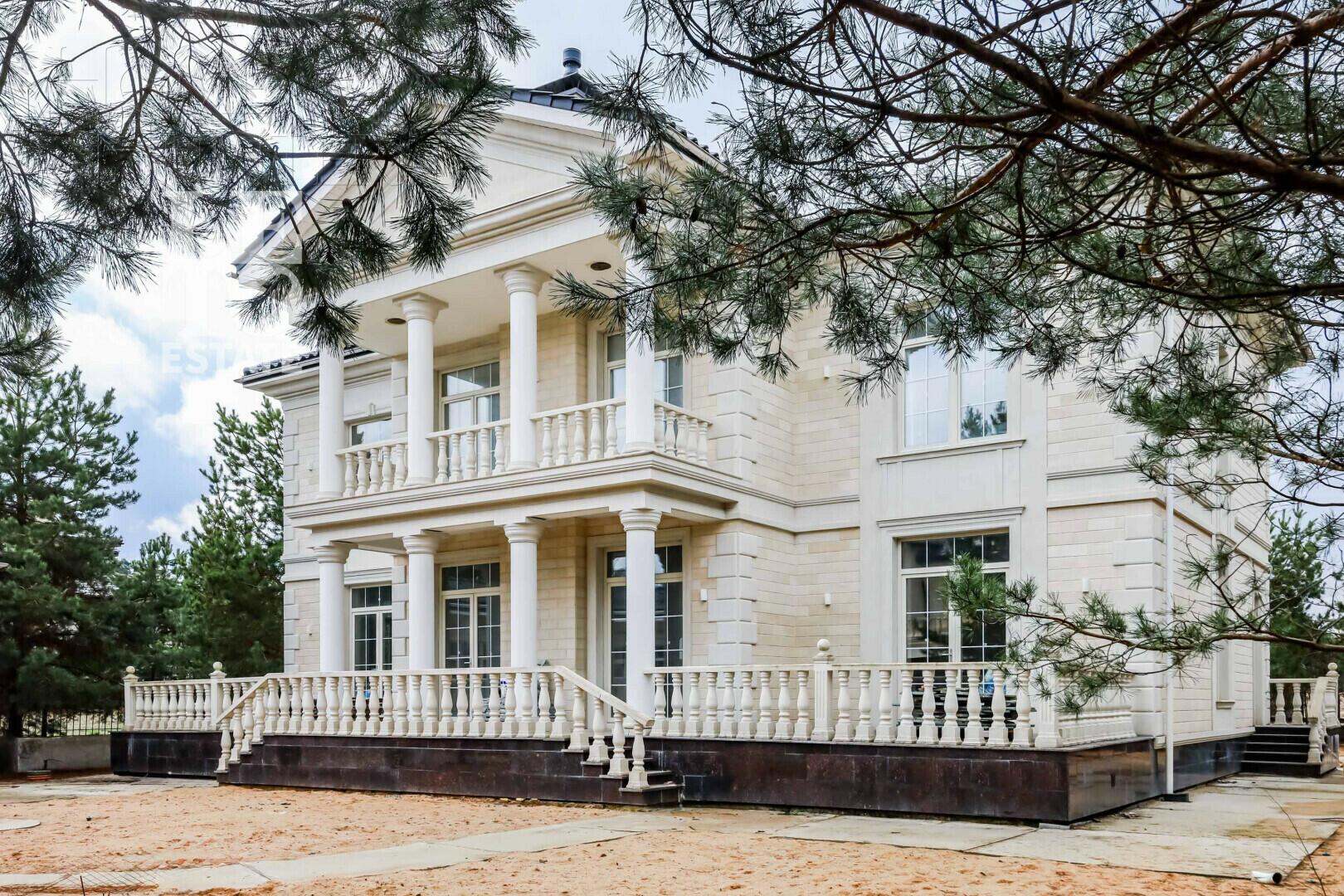 2-этажный коттедж 380 м² без отделки