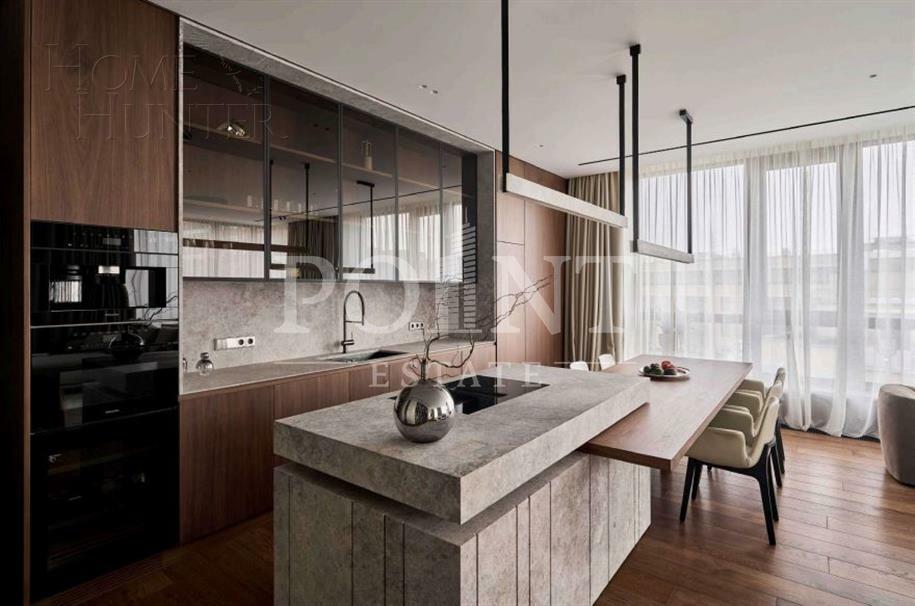 5-КОМН. КВАРТИРА С ОТДЕЛКОЙ 200 М² НА 4 ЭТАЖЕ