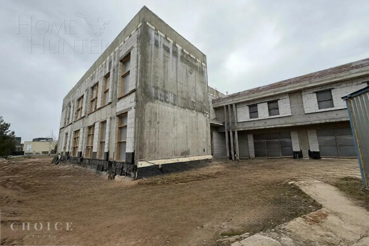 КОТТЕДЖ 1 510 м² без отделки