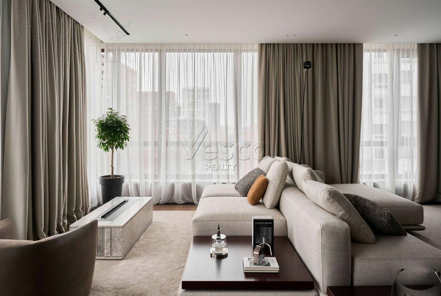 5-КОМН. КВАРТИРА С ОТДЕЛКОЙ 200 М² НА 4 ЭТАЖЕ