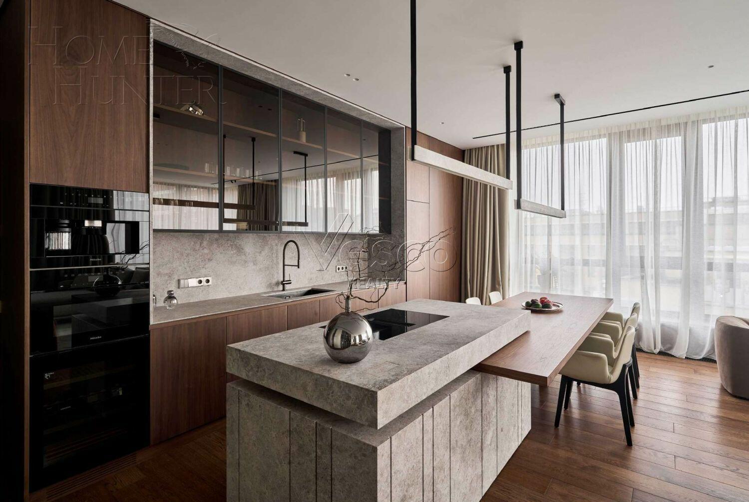 5-КОМН. КВАРТИРА С ОТДЕЛКОЙ 200 М² НА 4 ЭТАЖЕ