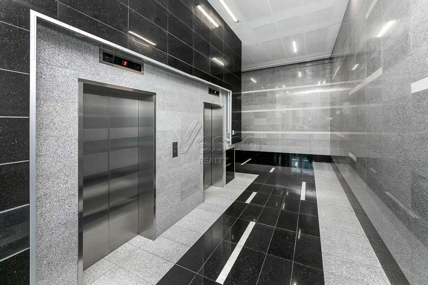 5-КОМН. КВАРТИРА С ОТДЕЛКОЙ 200 М² НА 4 ЭТАЖЕ