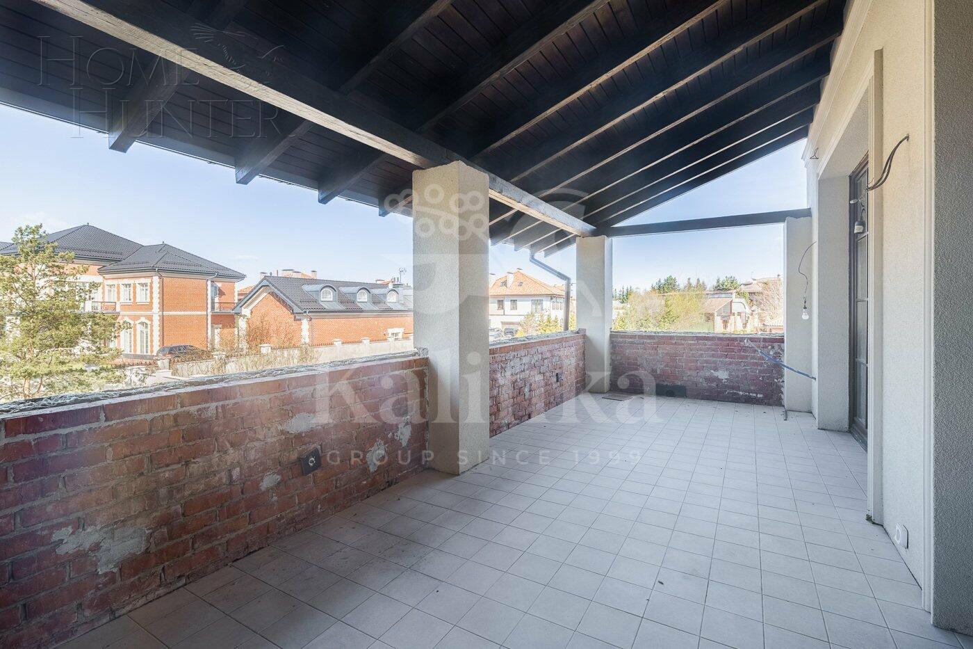3-этажный коттедж 845.1 м² без отделки