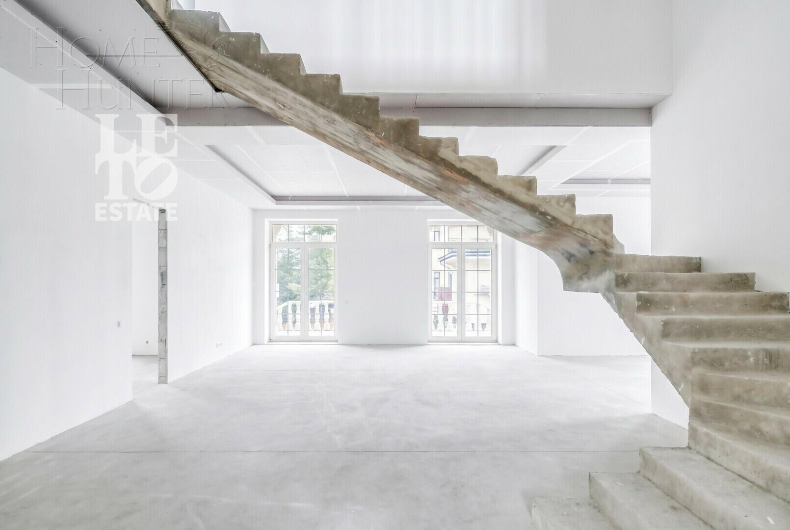 2-этажный коттедж 380 м² без отделки