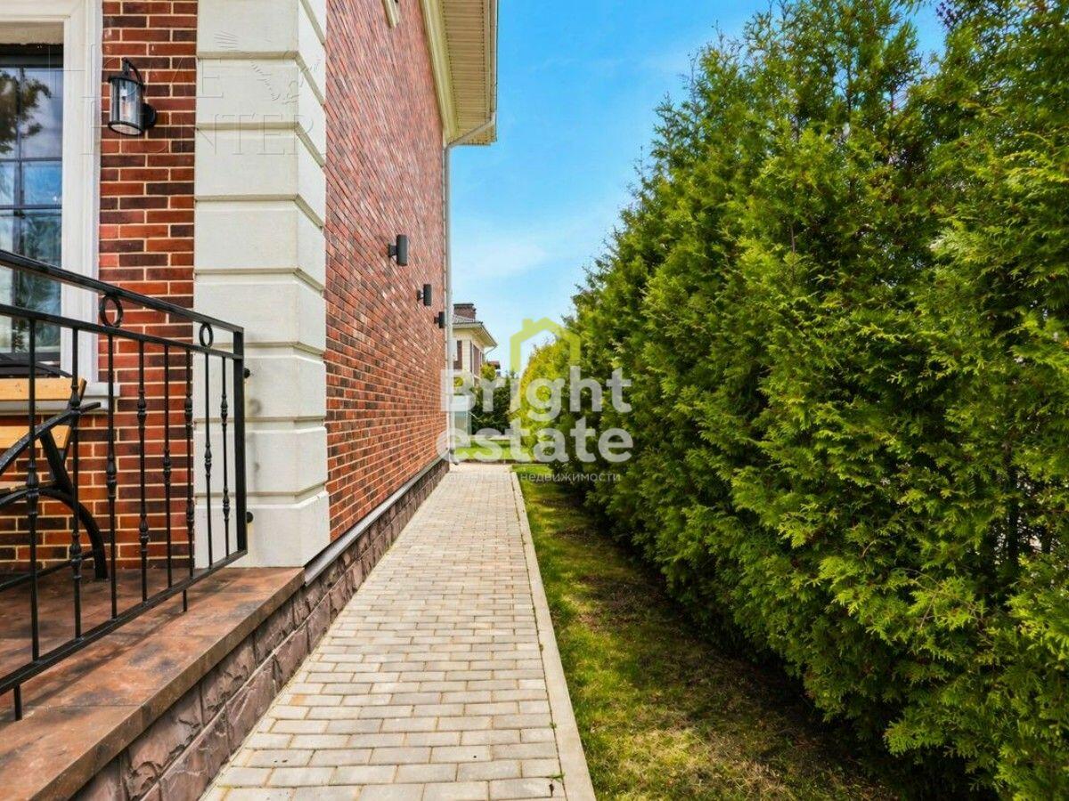 2-этажный коттедж 224.6 м² с отделкой