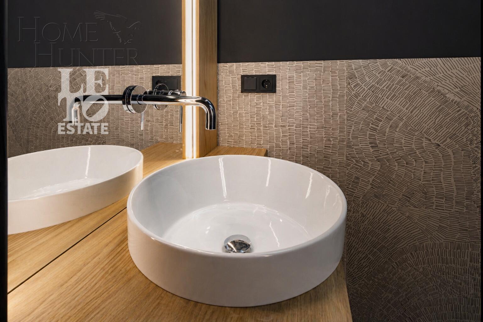 2-этажный коттедж 687 м² с отделкой