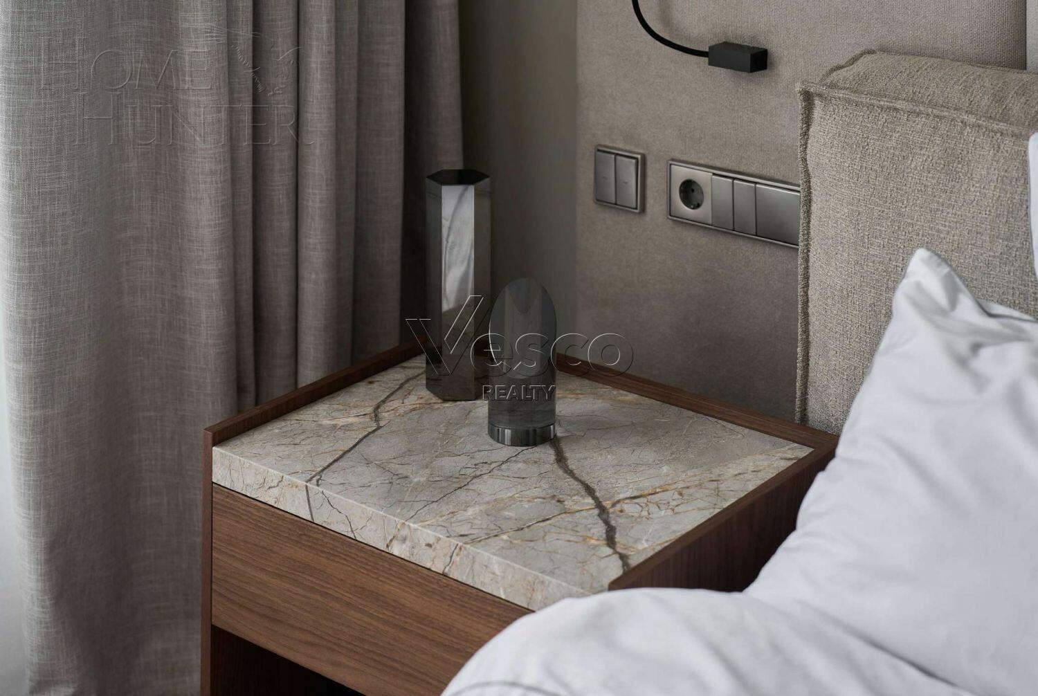 5-КОМН. КВАРТИРА С ОТДЕЛКОЙ 200 М² НА 4 ЭТАЖЕ