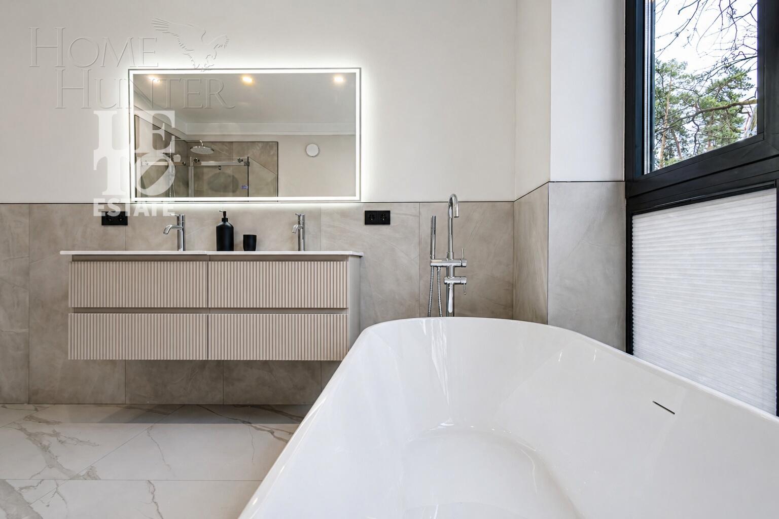 2-этажный коттедж 687 м² с отделкой