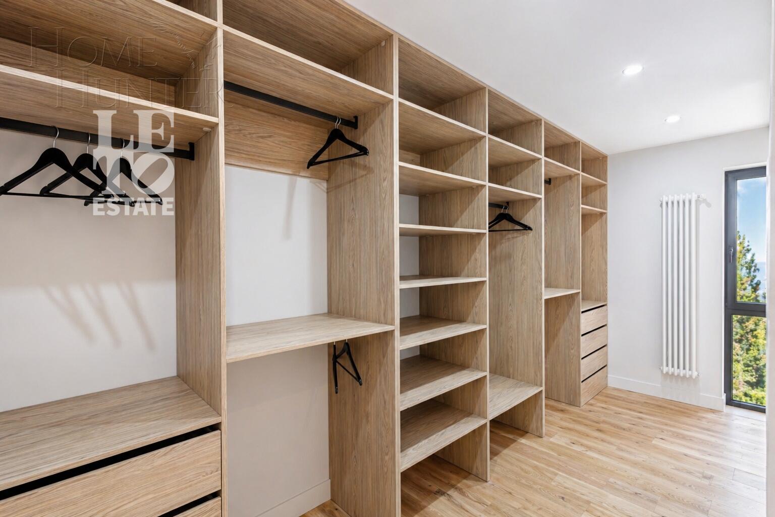 2-этажный коттедж 687 м² с отделкой