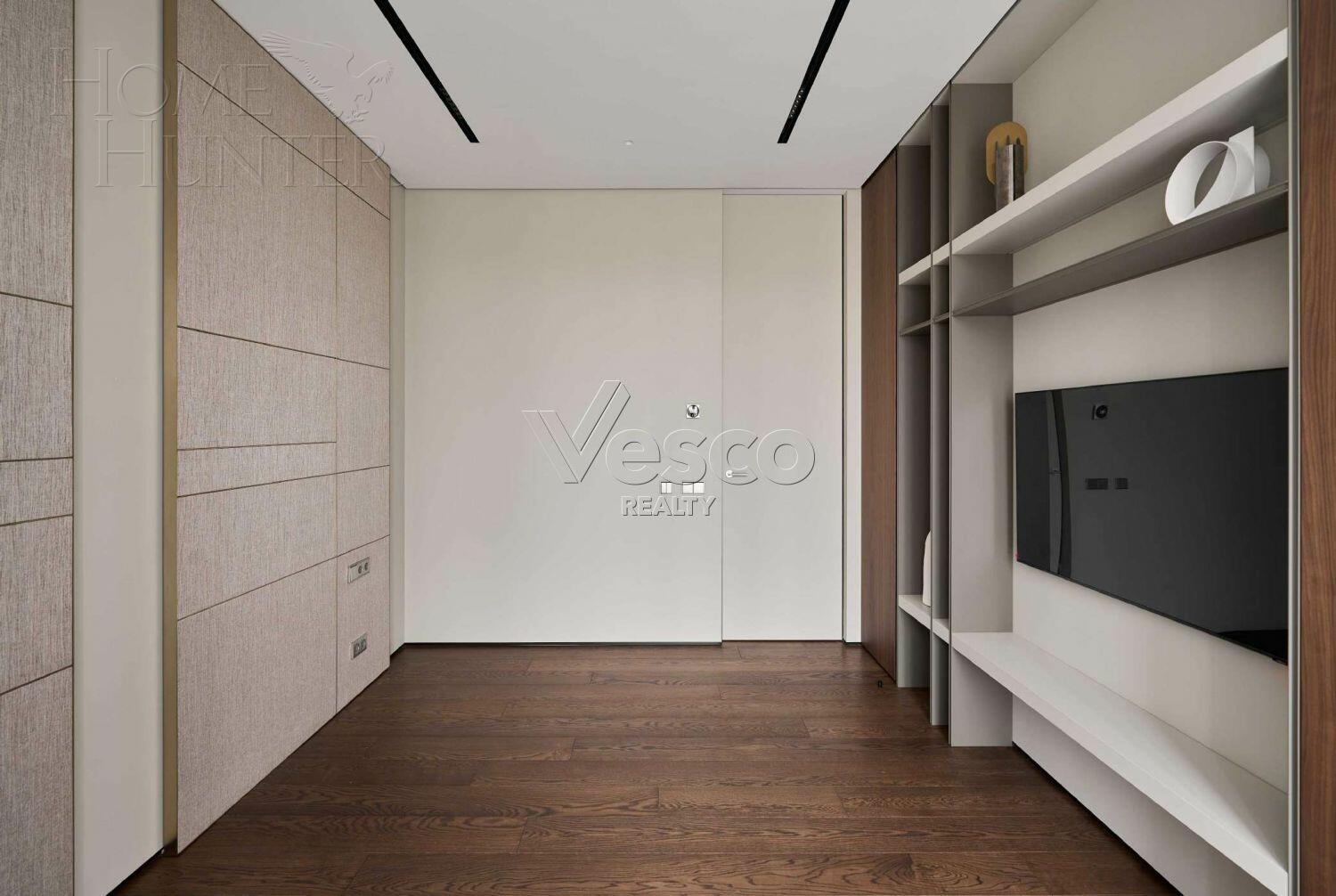 5-КОМН. КВАРТИРА С ОТДЕЛКОЙ 200 М² НА 4 ЭТАЖЕ