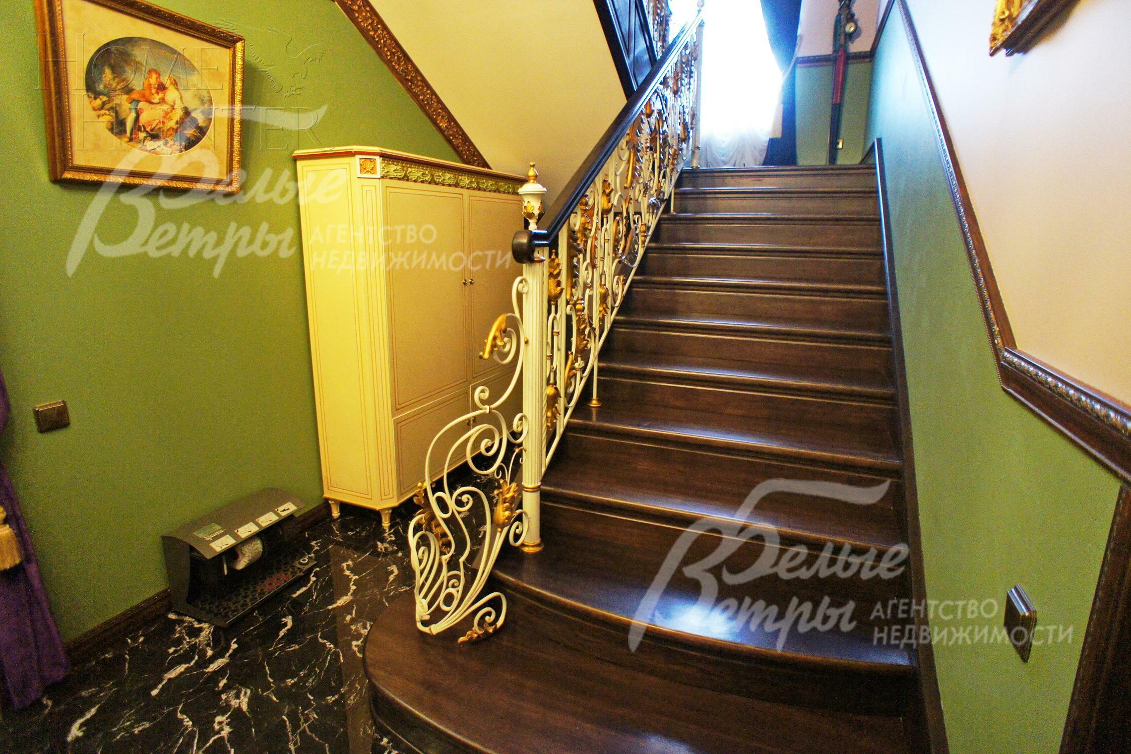 2-этажный коттедж 925 м² с отделкой