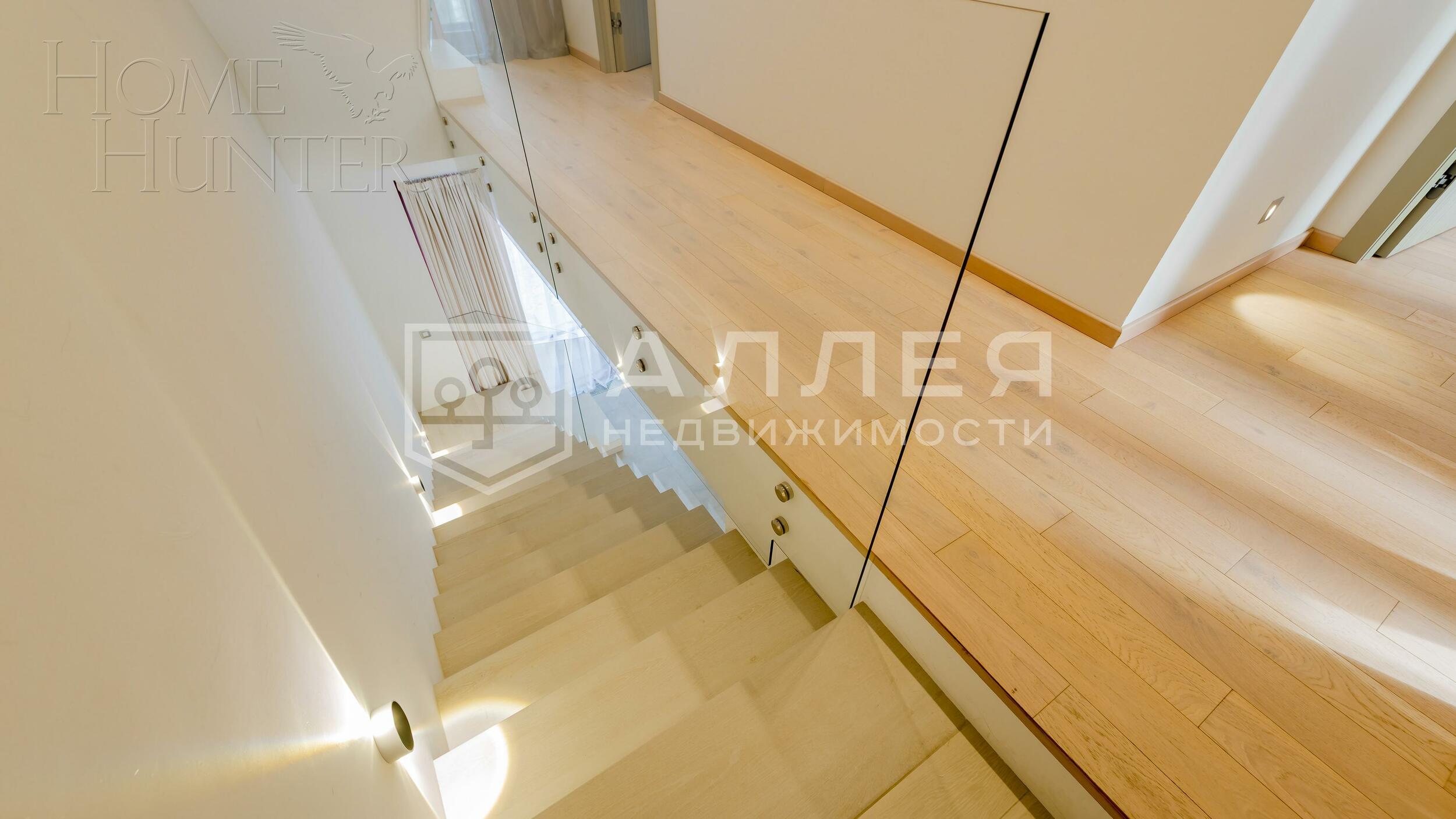 3-этажный таунхаус 240 м² с отделкой