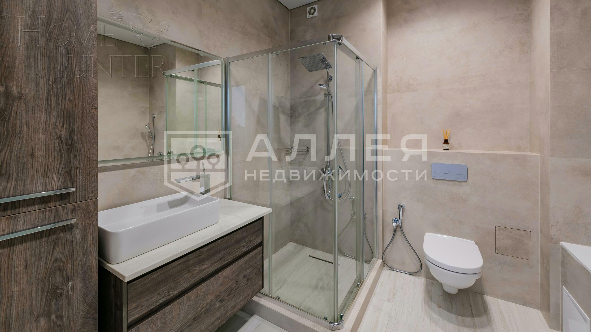 3-этажный таунхаус 240 м² с отделкой