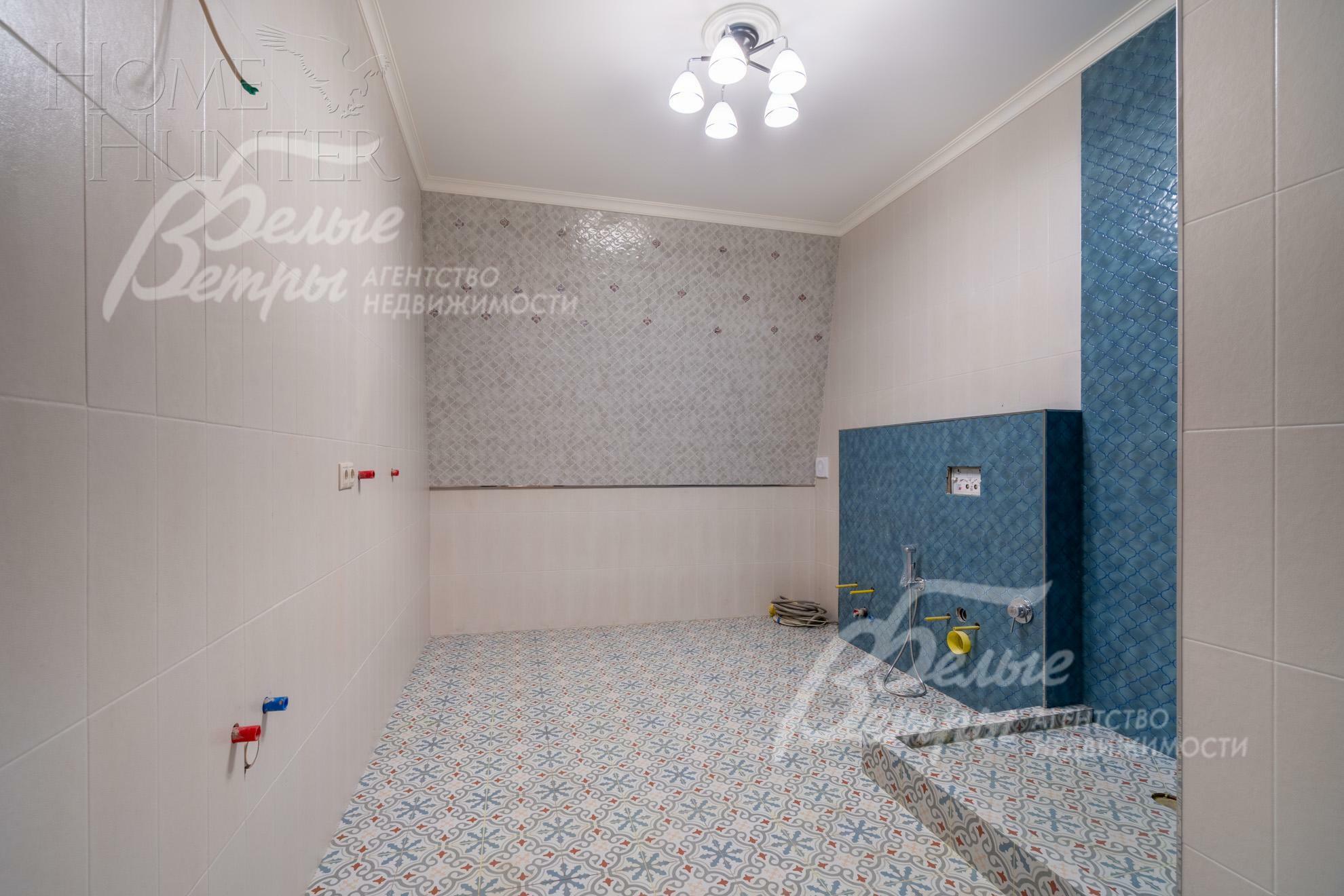 2-этажный коттедж 693.5 м² с отделкой