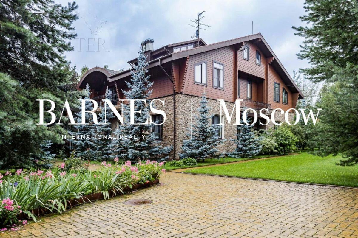 2-этажный коттедж 1 786 м² с отделкой