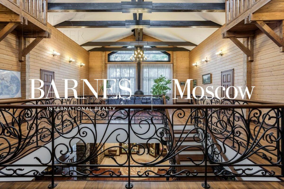 2-этажный коттедж 1 786 м² с отделкой