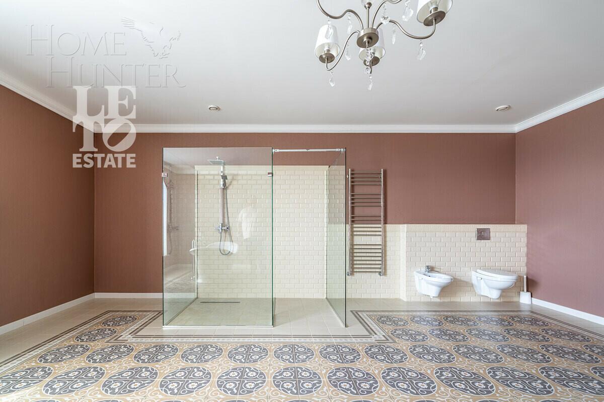 2-этажный коттедж 900 м² с отделкой