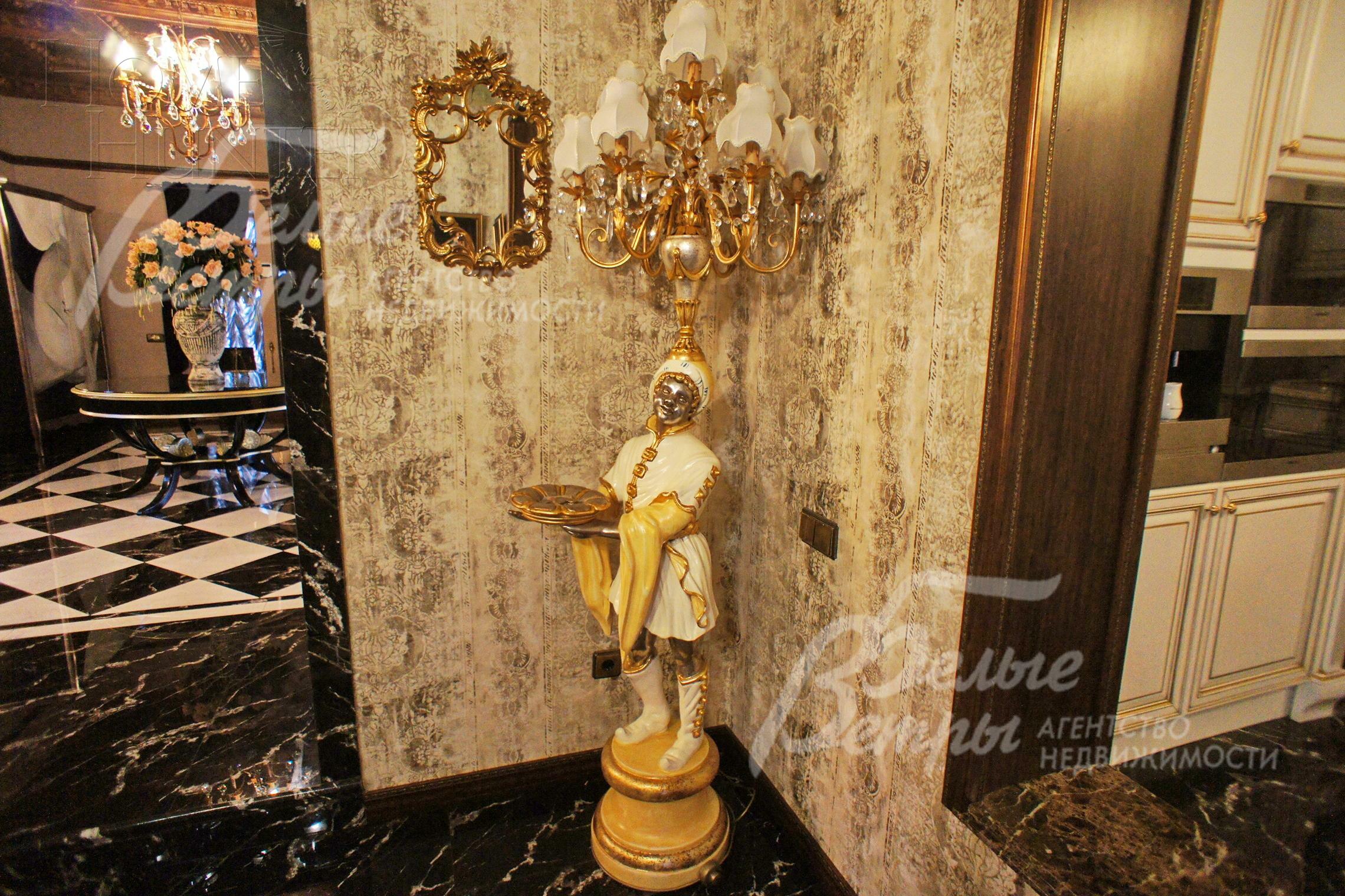 2-этажный коттедж 925 м² с отделкой