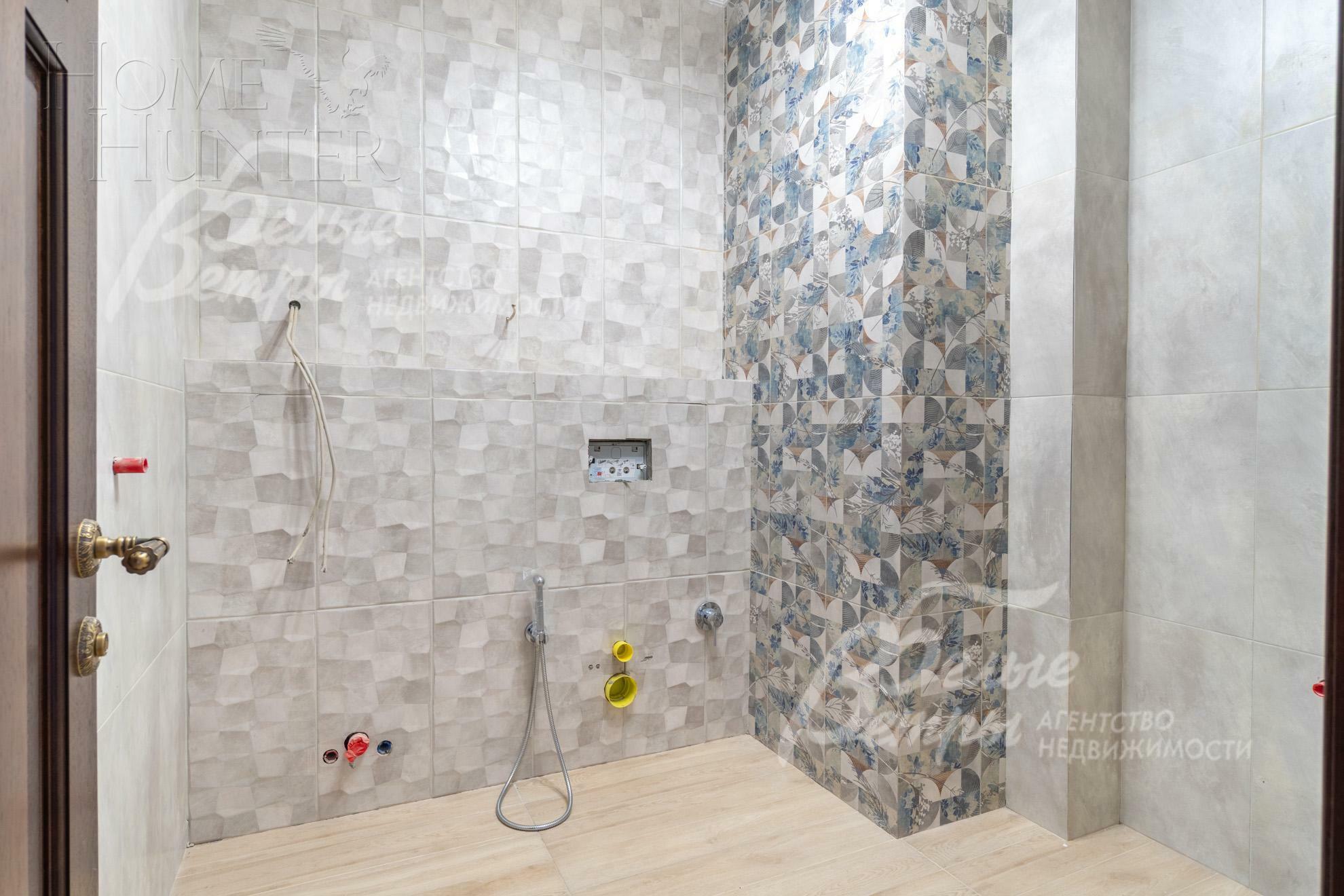 2-этажный коттедж 693.5 м² с отделкой