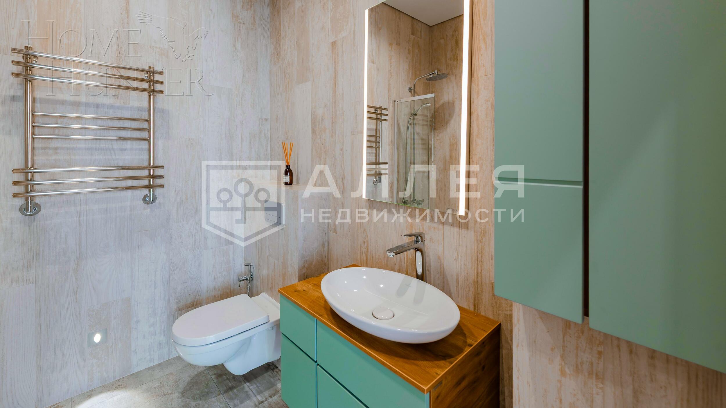 3-этажный таунхаус 240 м² с отделкой
