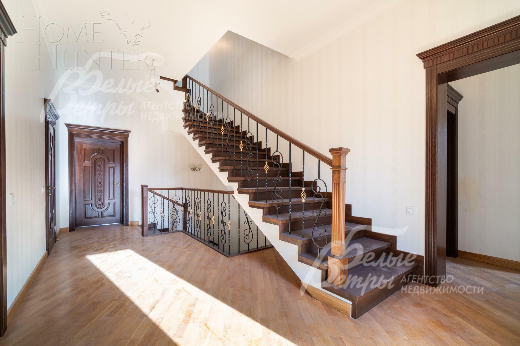 2-этажный коттедж 693.5 м² с отделкой