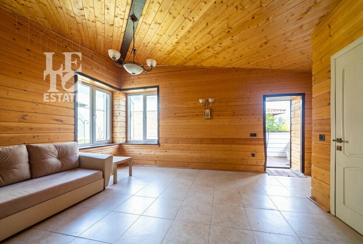 2-этажный коттедж 900 м² с отделкой