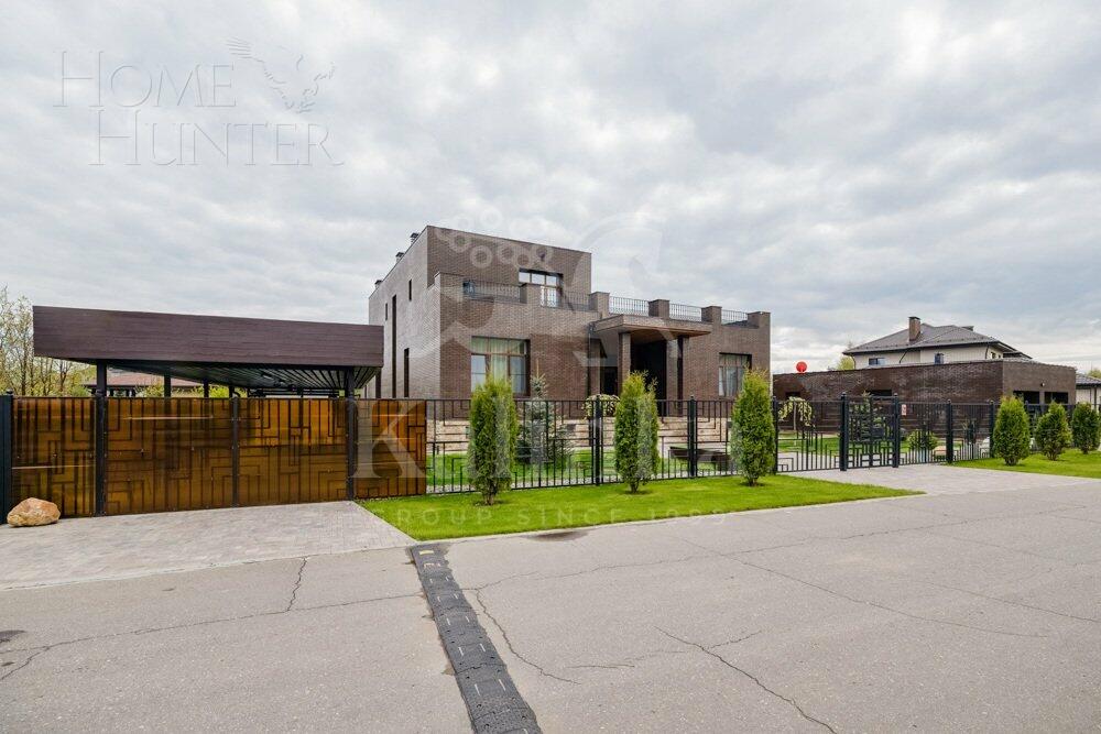 2-этажный коттедж 900 м² с отделкой