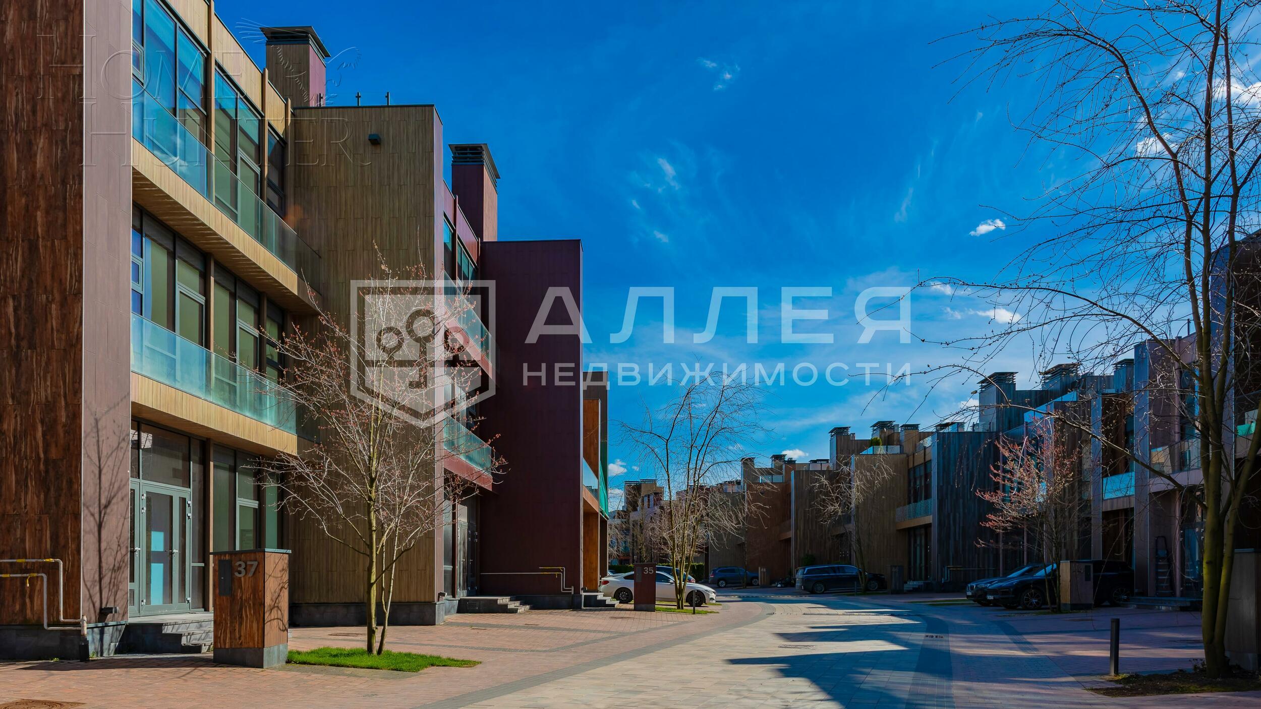 3-этажный таунхаус 240 м² с отделкой