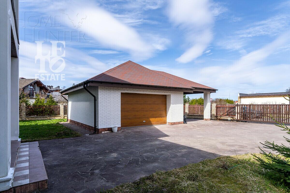 2-этажный коттедж 900 м² с отделкой
