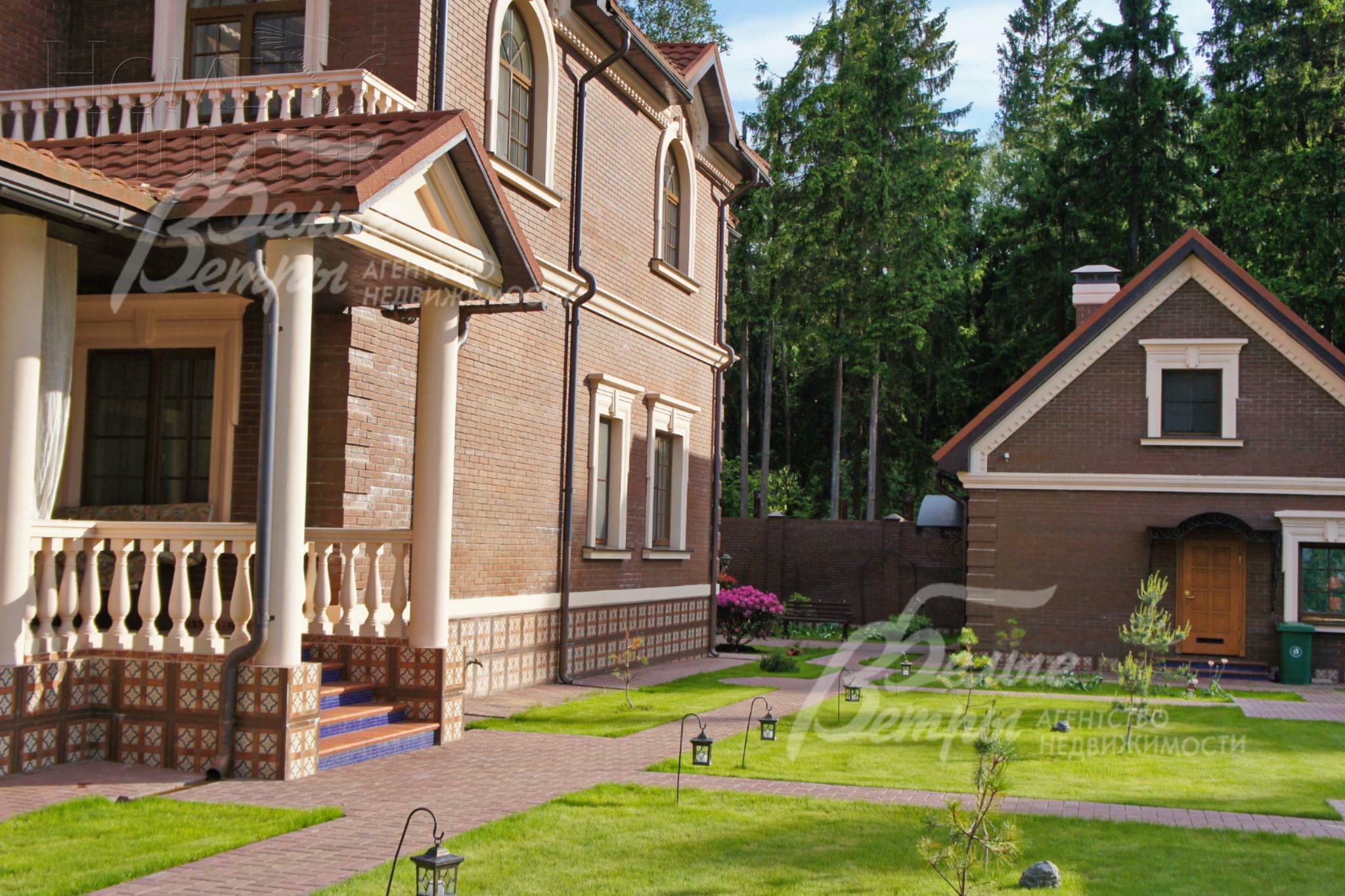 2-этажный коттедж 925 м² с отделкой