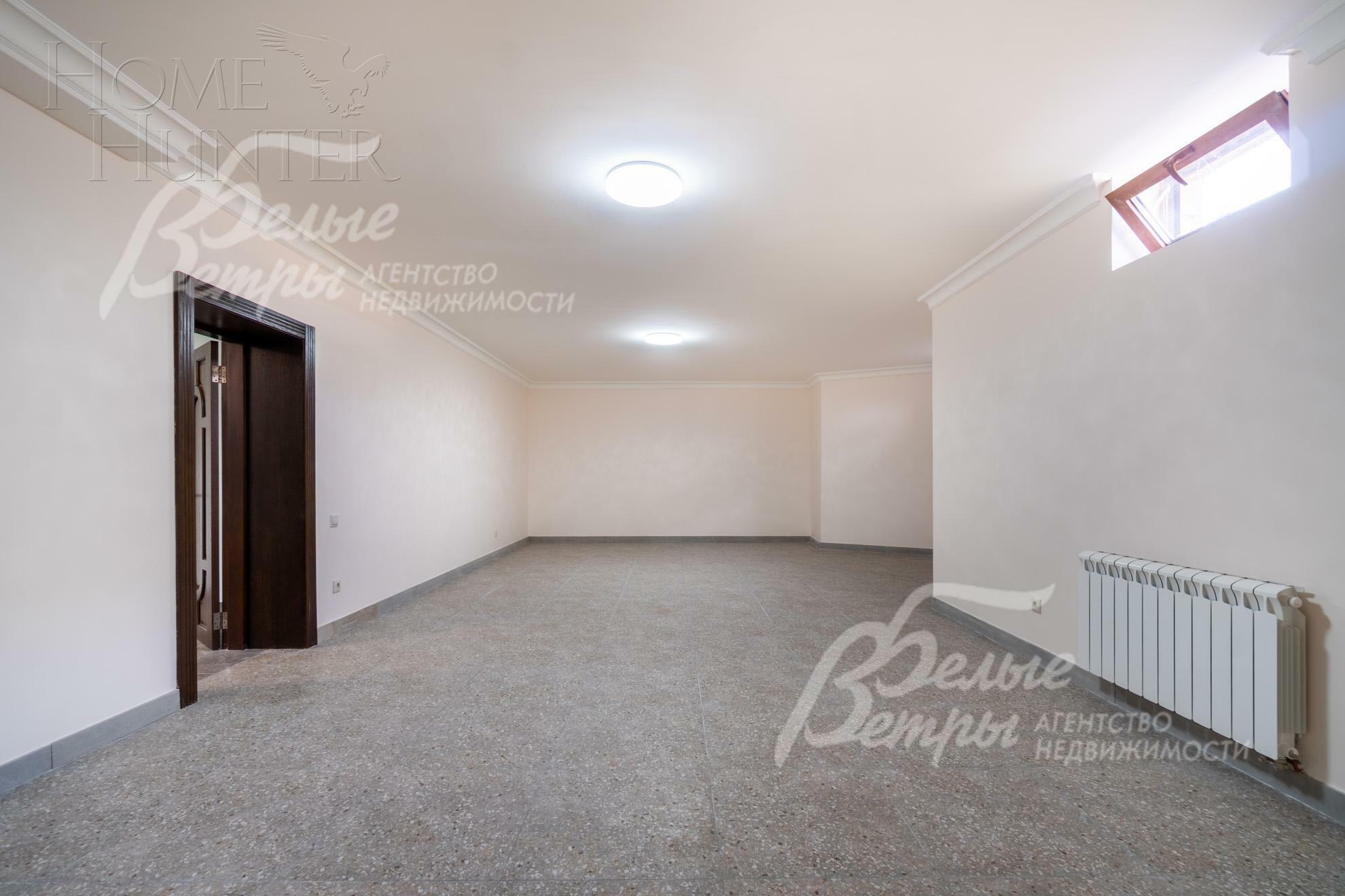 2-этажный коттедж 693.5 м² с отделкой