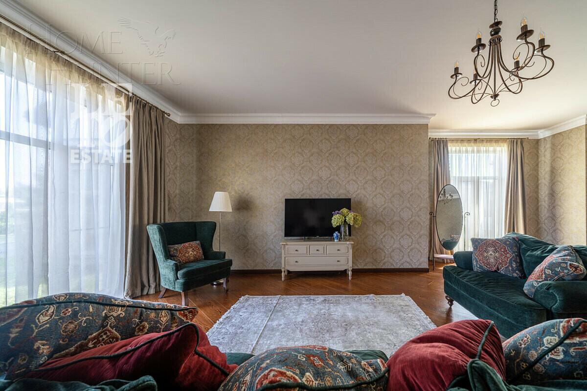2-этажный коттедж 900 м² с отделкой