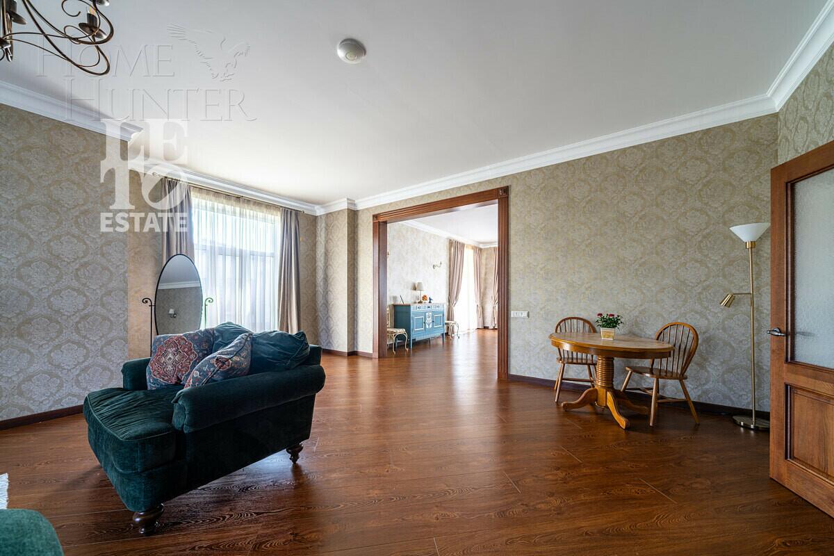 2-этажный коттедж 900 м² с отделкой
